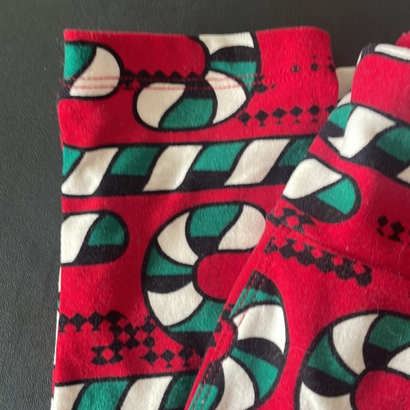 LuLaRoe one size leggings - vintage Christmas candy canes - Picture 2 of 4